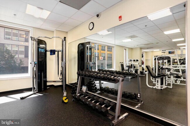 Foto del edificio - 2726 Gallows Rd