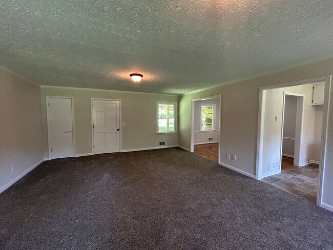 Foto del edificio - 488 Dogwood Trail