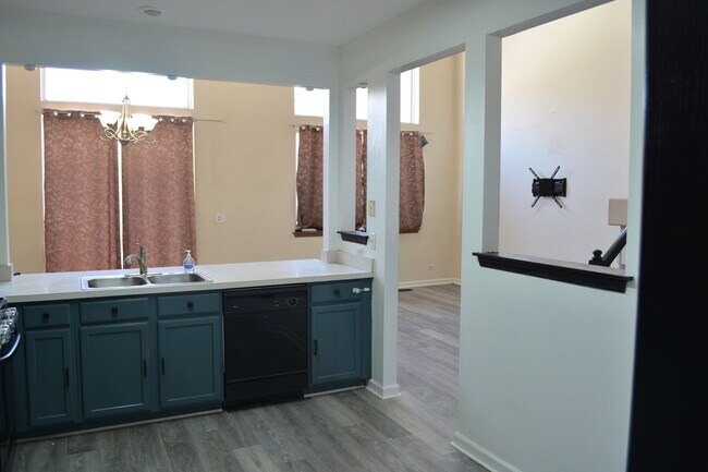 Foto del edificio - 1401 Grayshire Ct