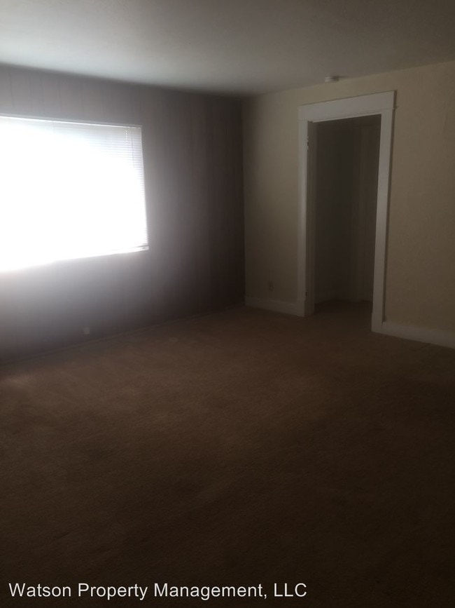 Building Photo - 1 br, 1 bath Apartment - 2210 C Street