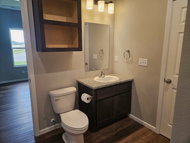 Foto del edificio - 928 Dishman Cir