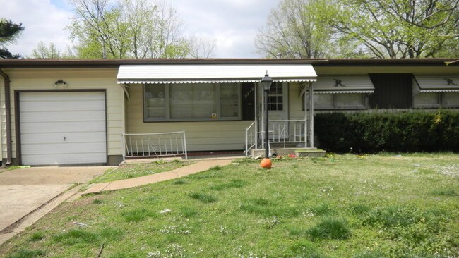 Building Photo - 9319 Clarion Dr