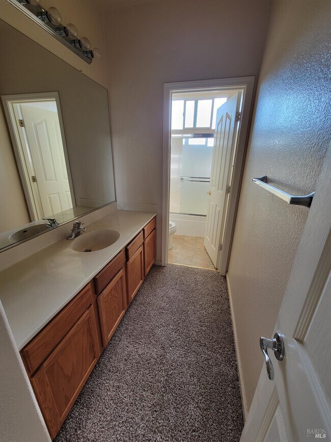 Building Photo - 1609 Vandenberg Cir
