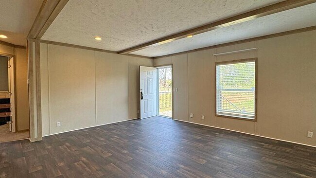Foto del edificio - 1501 Thompsonville Ln