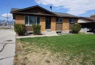 Building Photo - 4090 Carrie Dr