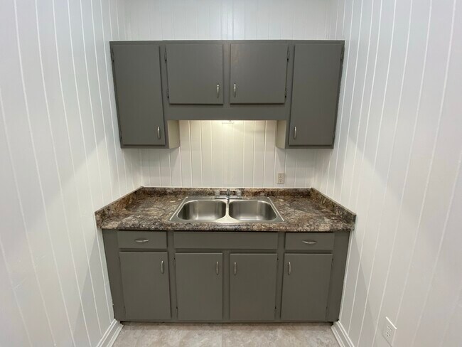 Foto del edificio - 4816 Myrtle Ave