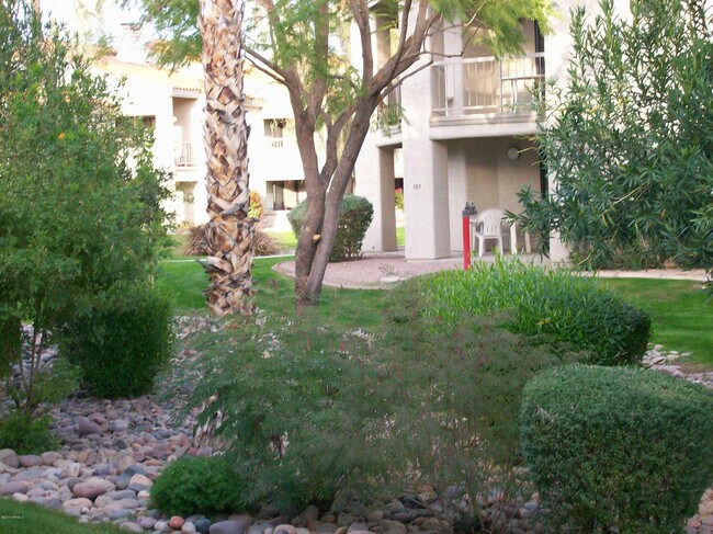 Foto del edificio - 9445 N 94th Pl