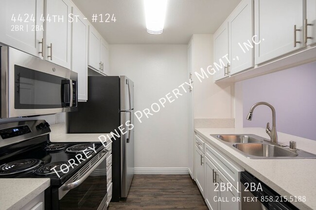 Building Photo - Kensington/Talmadge Area: Beautiful 2 Bedr...