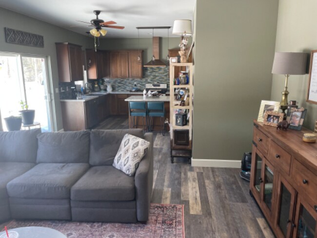 Building Photo - 4636 S Carillon Dr