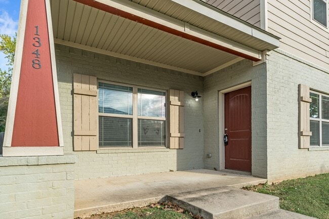 Photo - 1348 N Corsica Dr Apartment