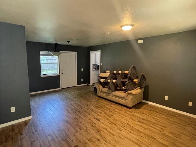 Foto del edificio - 4403 Cynthia St