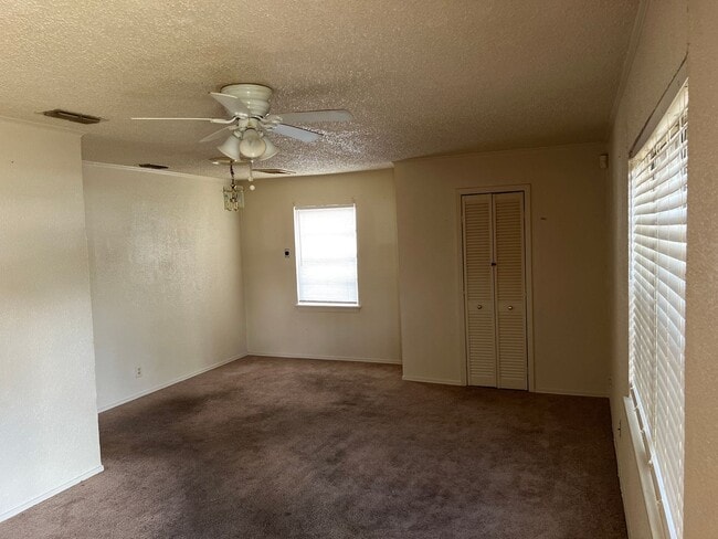 Foto del edificio - Cute 2 br 1 bath house