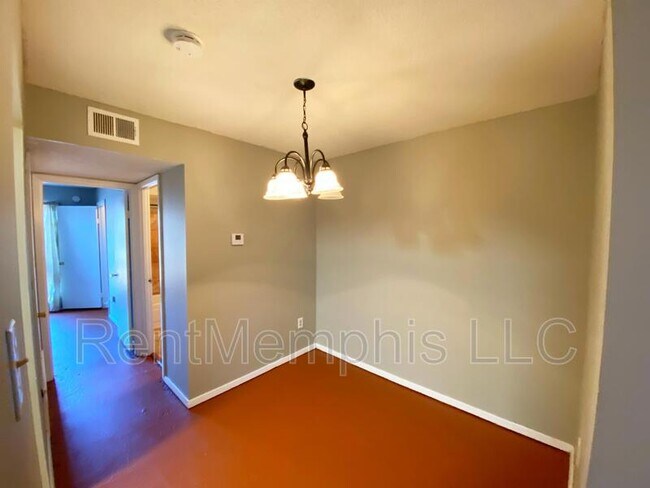 Foto del edificio - 2796 Clarke Rd