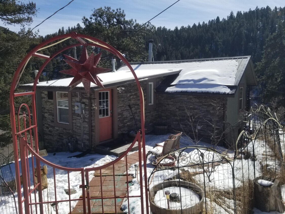 28110 Douglas Park Rd, Evergreen, CO 80439 House Rental in Evergreen