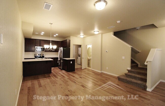 Foto del edificio - Great Townhome in Southeast Fort  Collins