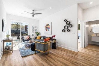 Building Photo - 1155 Custer Ave SE