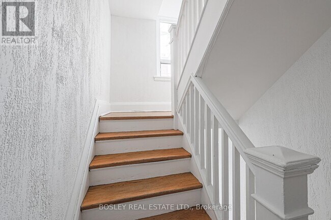 Photo du bâtiment - 413 Crawford St