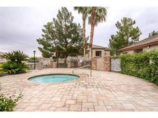 Building Photo - Second-Floor Summerlin Condo with Unobstructed Park Views