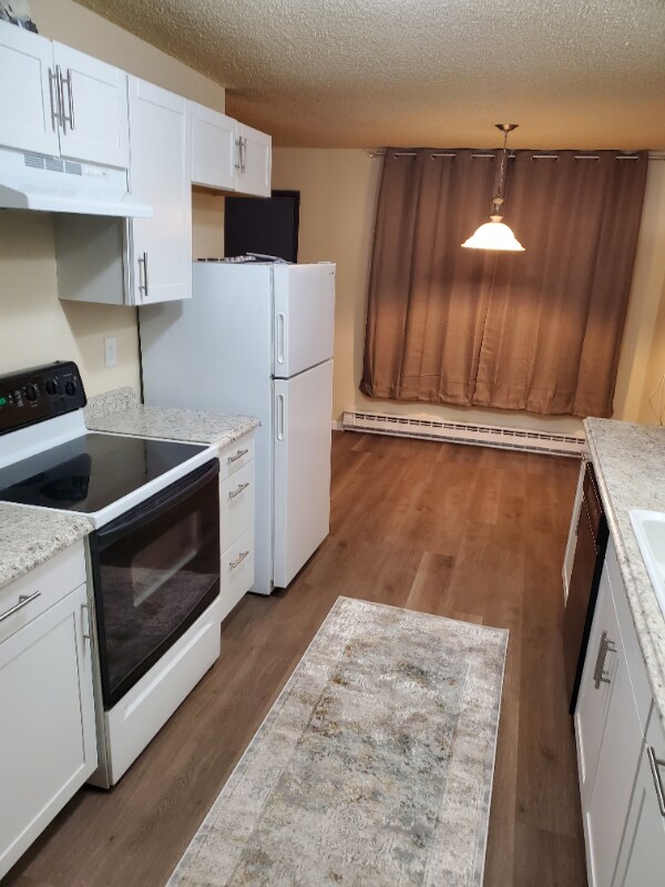 Foto del edificio - 1022 Eastmont Ave