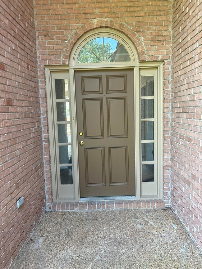 Foto del edificio - 1250 Sugar Ln