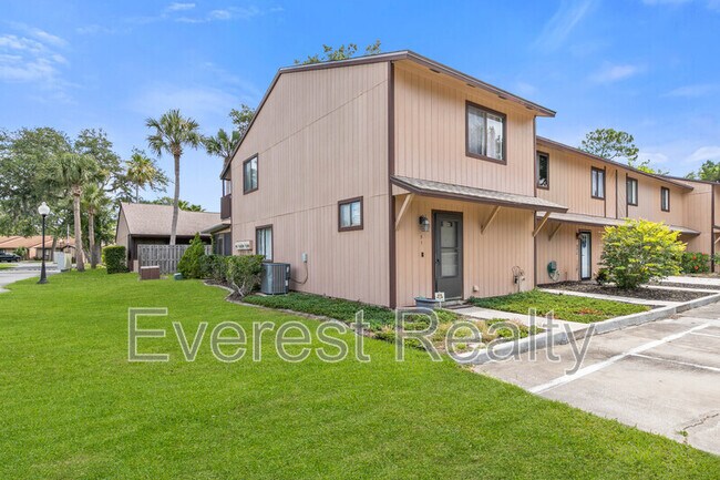 Foto del edificio - 51 Village Drive