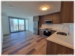 Building Photo - 1515 Liona St
