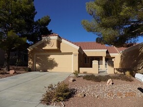 Building Photo - 2501 Showcase Dr