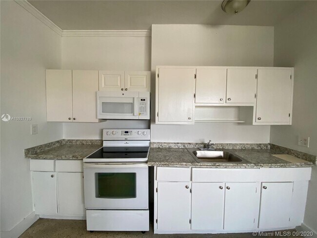 Foto del edificio - 2516 SW 8th St