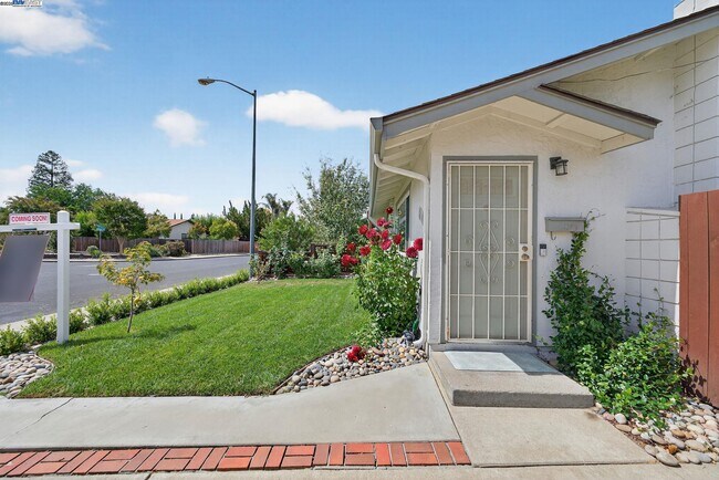 Foto del edificio - 1810 Peary Way