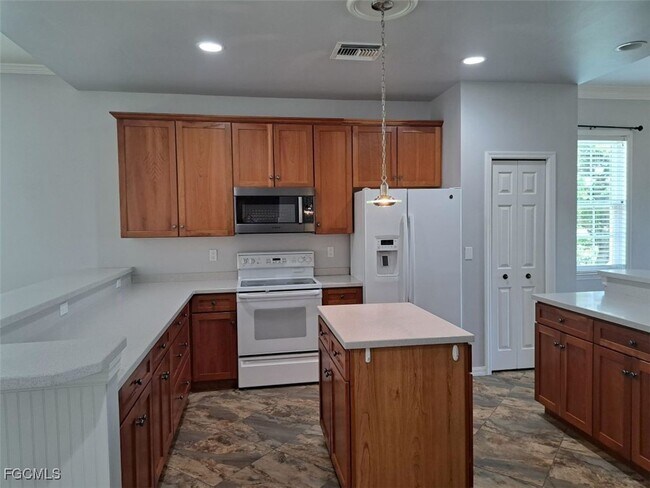Foto del edificio - 14344 Harbour Links Ct