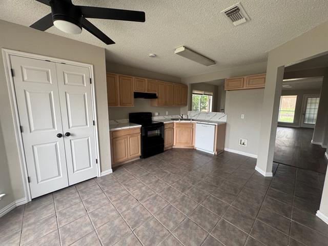 Building Photo - 7108 Avington Way