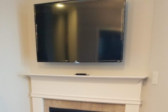 Family Room - 400 W Rosemary St
