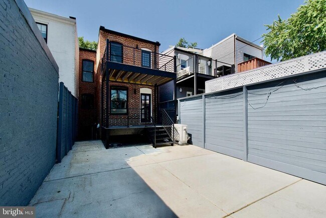 Foto del edificio - 1623 Marion St NW