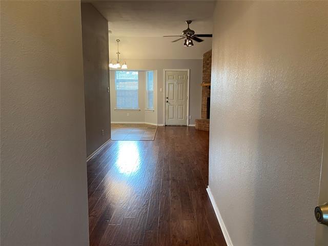 Foto del edificio - 6409 Woodcreek Trail