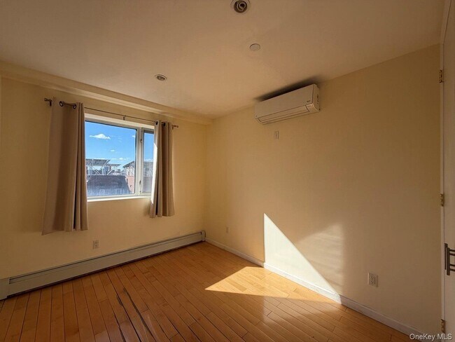 Foto del edificio - 143-28 41st Ave