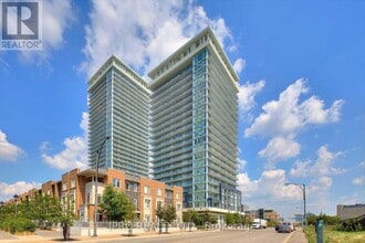 Building Photo - 365-1365 Prince of Wales Dr