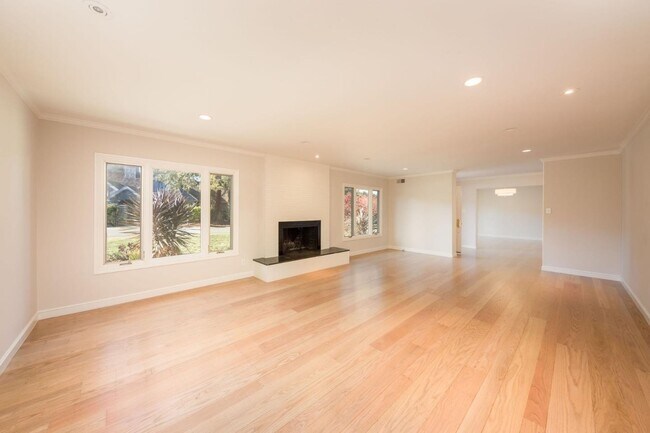 Foto del edificio - 30 Knightwood Ln