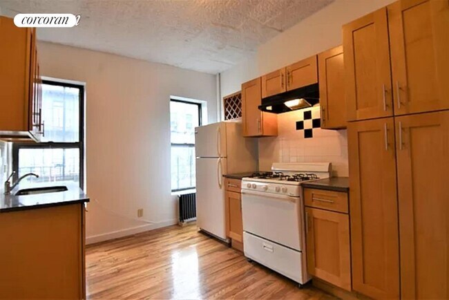 Building Photo - 45 Cheever Pl