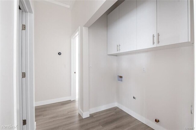 Foto del edificio - 3 br, 2 bath House - 8684 Haddon Avenue