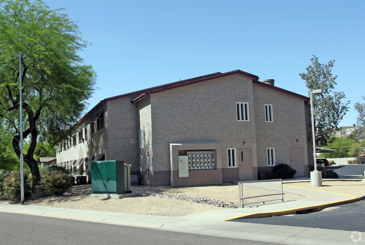 Building Photo - Stonecreek Village