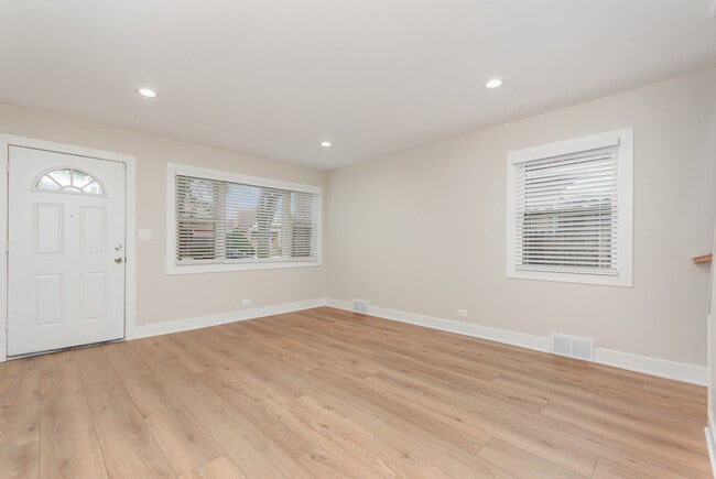Foto del edificio - 124 46th Ave