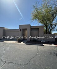 Building Photo - 4460 E Dianthus Pl
