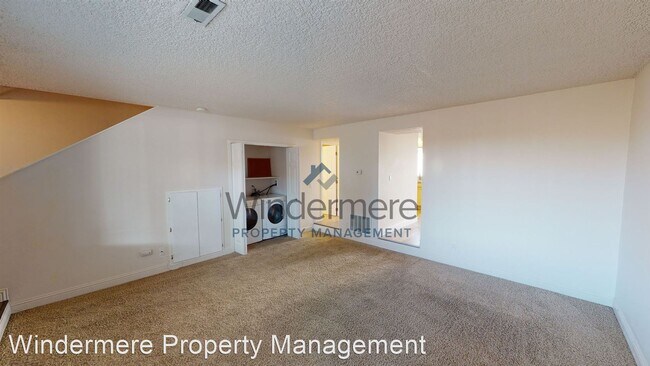 Building Photo - 3 br, 1.5 bath House - 1907 Melrose St