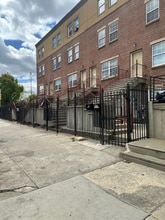 Building Photo - 3010 N Broad St