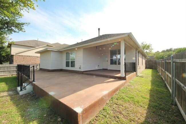 Foto del edificio - 3608 Pine Needle Cir