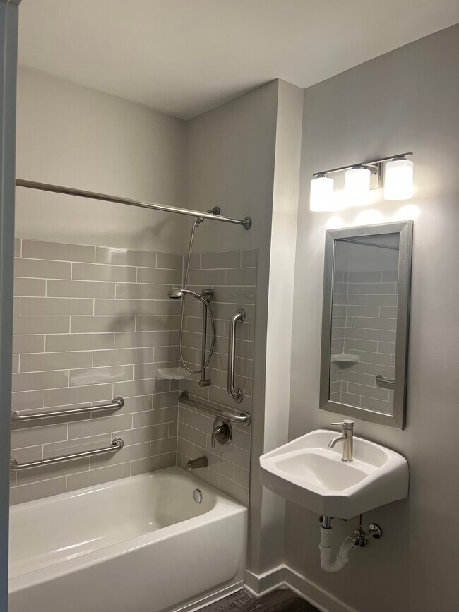 The Aria at Heritage Hills Apartments at 1011 Lady Nashville Dr