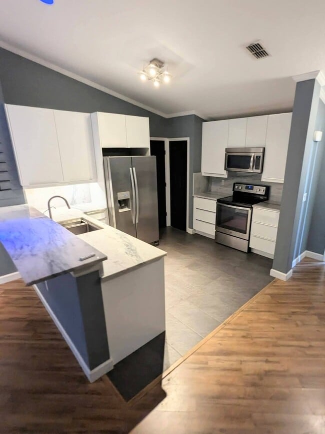 Photo - 5339 Peach Blossom Blvd House