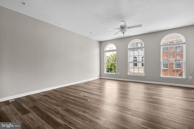 Building Photo - 7129 Water Oak Rd