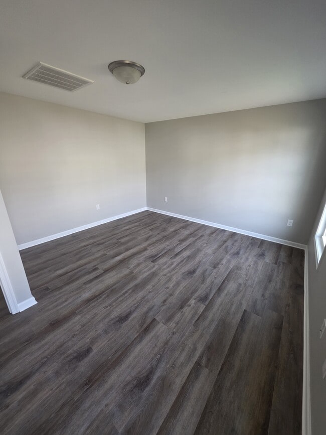 Building Photo - 9 Micah Ct