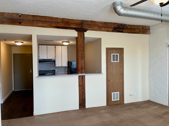 Building Photo - East Douglas Apartments